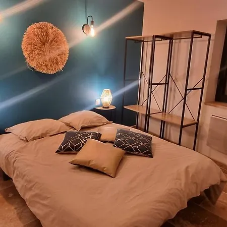 Vila Gite Le 159 Avec Sauna Et Jacuzzi Vesseaux