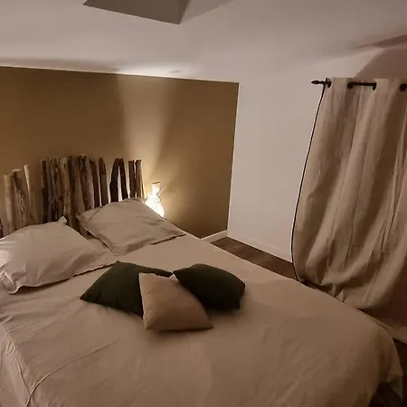 Vila Gite Le 159 Avec Sauna Et Jacuzzi Vesseaux